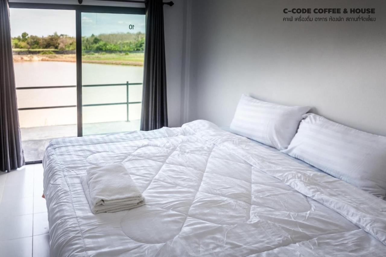 C-Code Resort Lom Sak エクステリア 写真